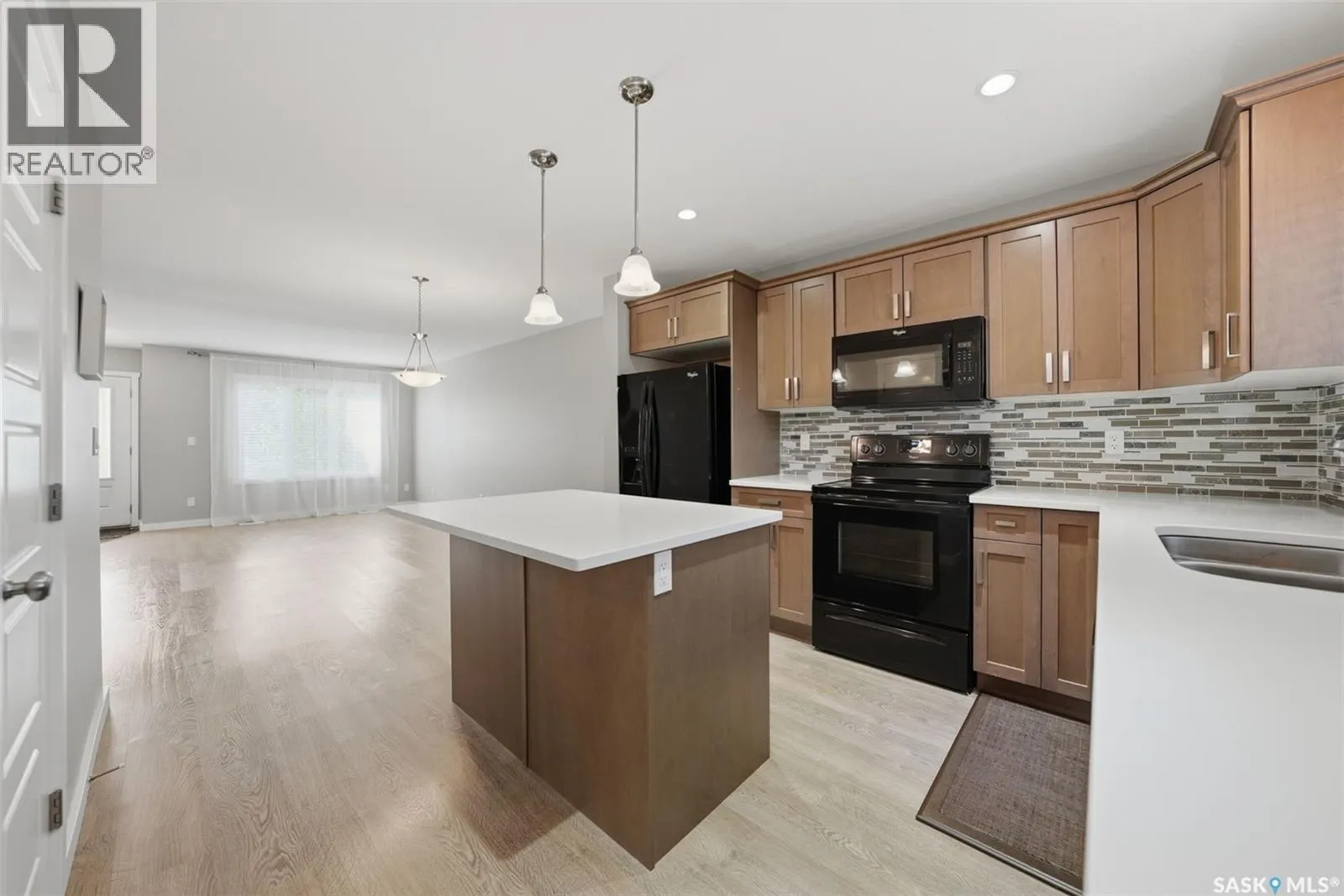 326 Maningas BEND
