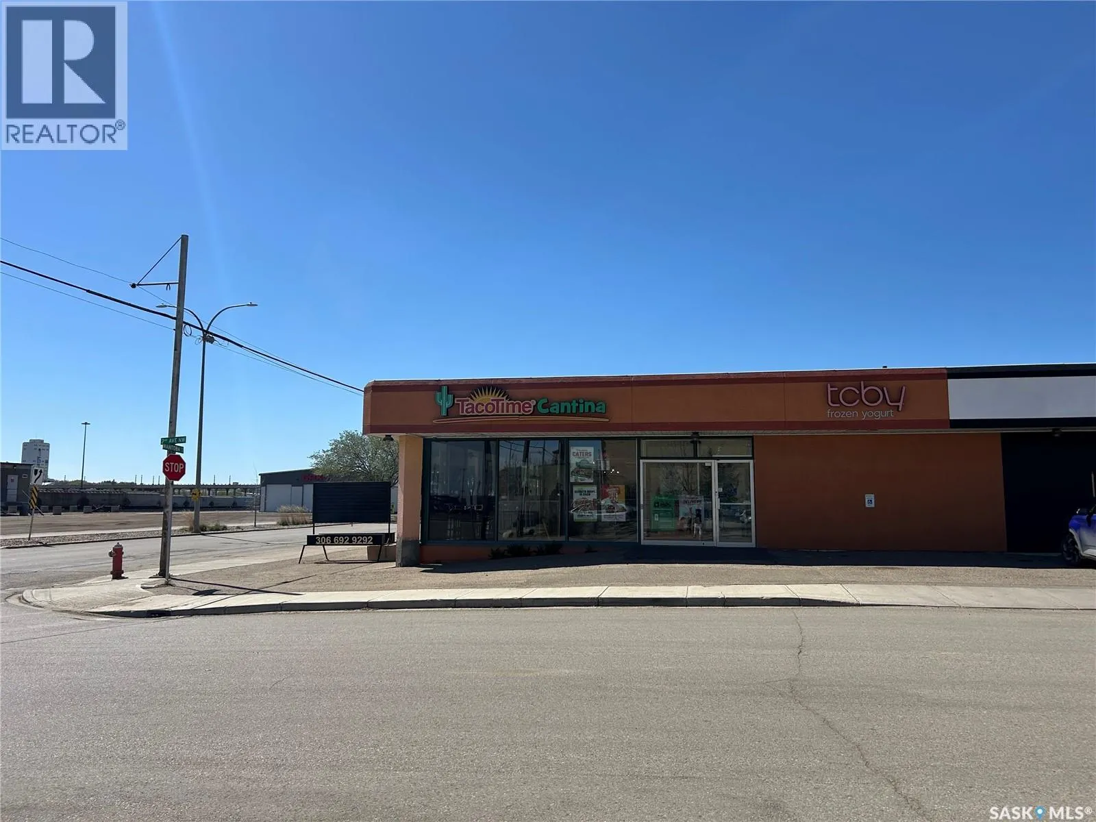 204 Manitoba STREET W