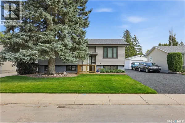 418 Laval CRESCENT