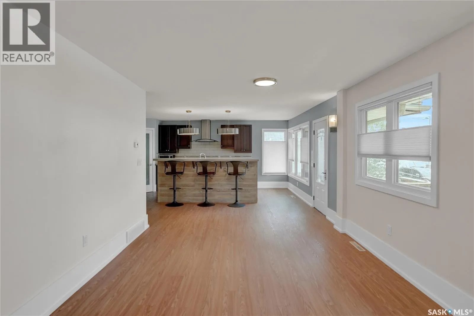 877 Elgin AVENUE