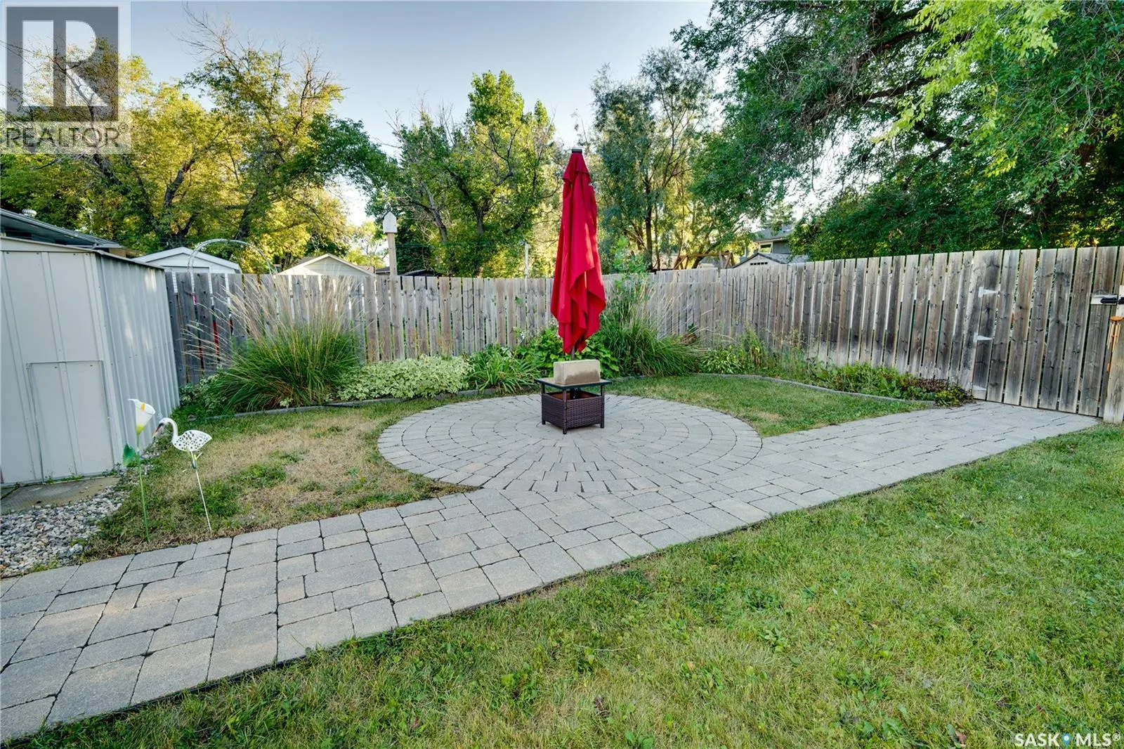 1304 Queen CRESCENT