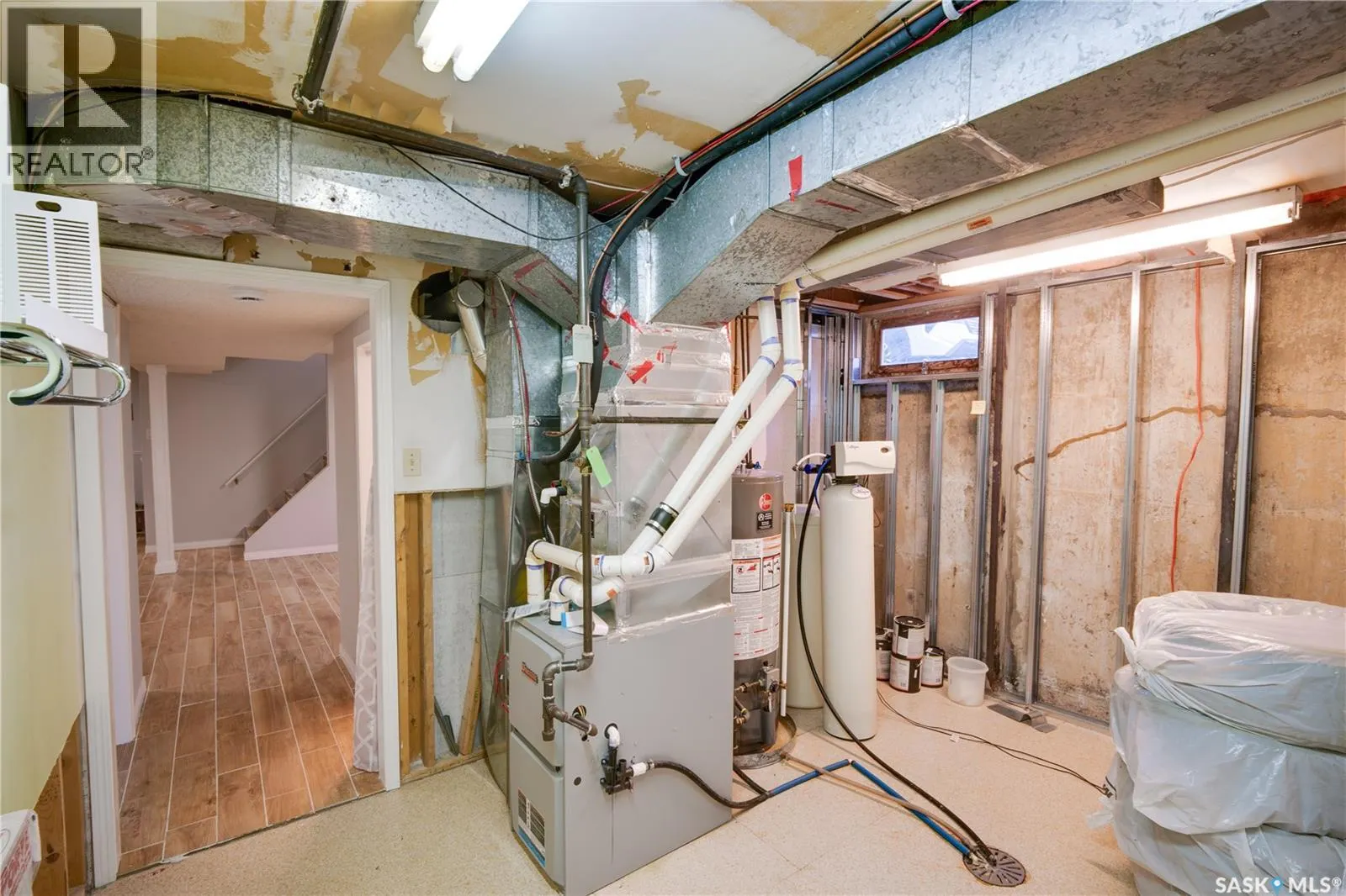 1304 Queen CRESCENT