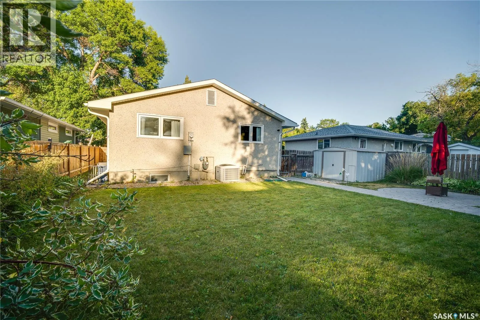 1304 Queen CRESCENT