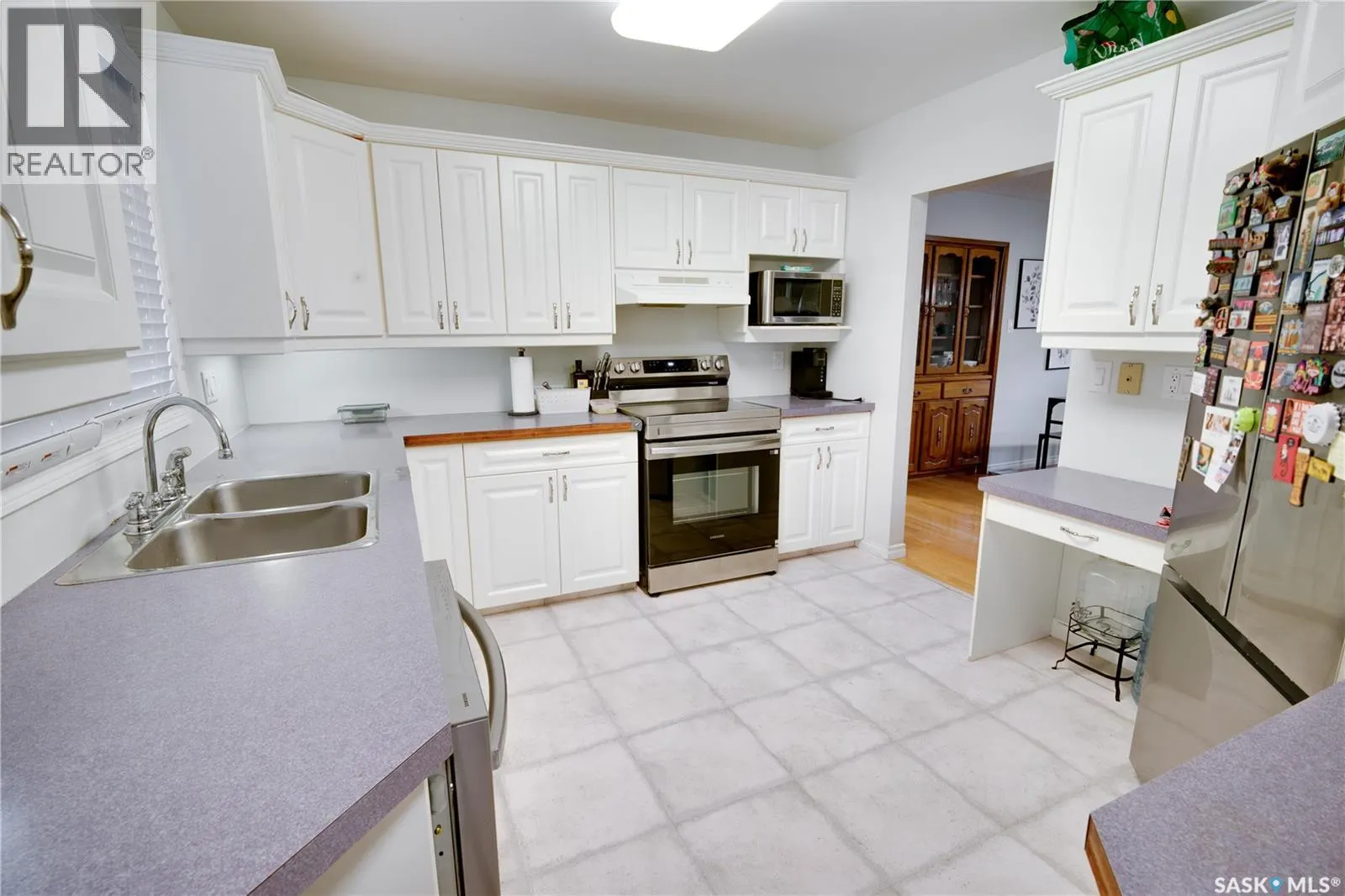 1304 Queen CRESCENT