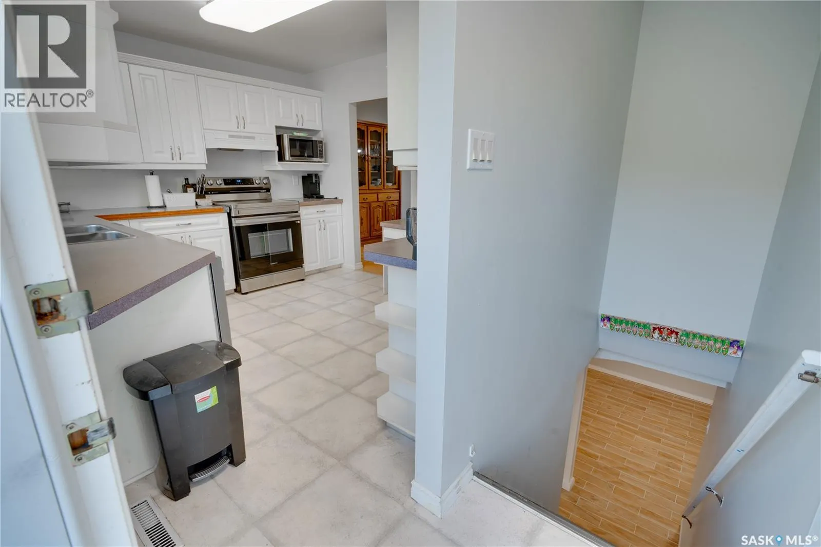1304 Queen CRESCENT