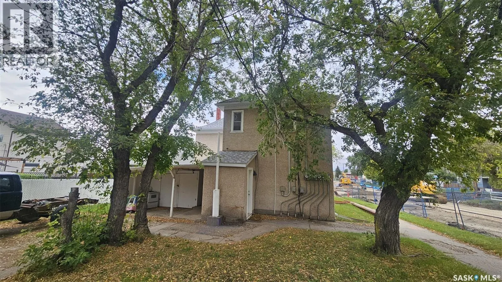 79 Lillooet STREET E