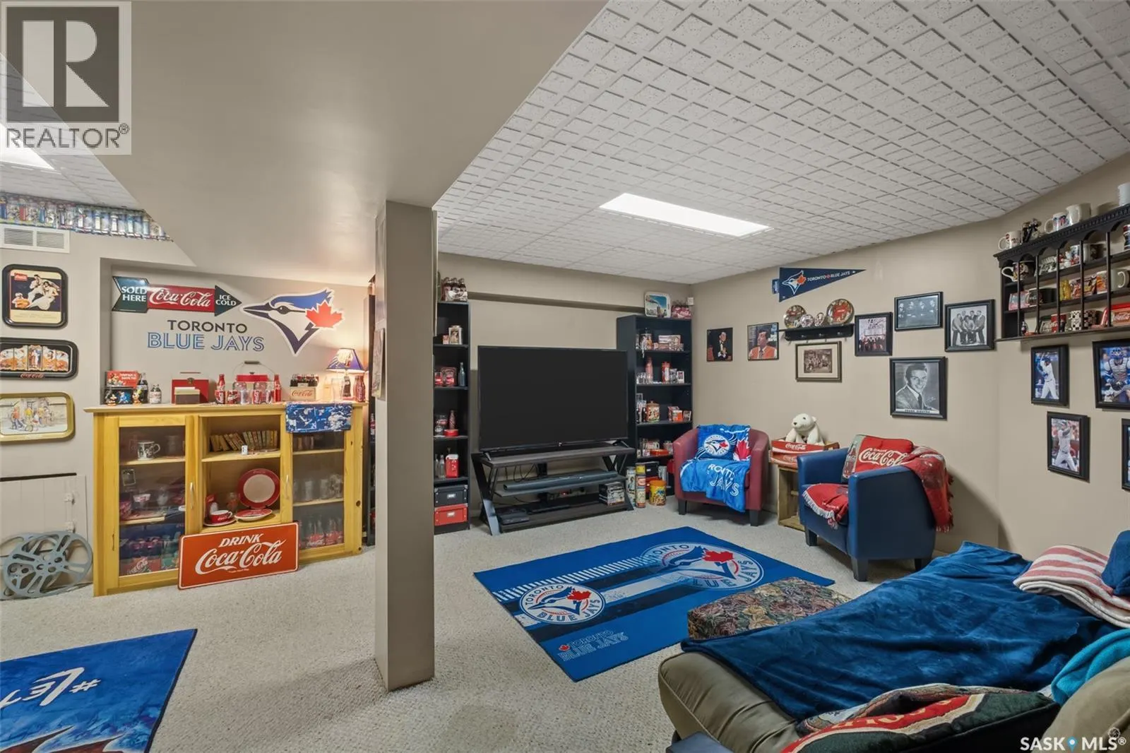 512 12th STREET W