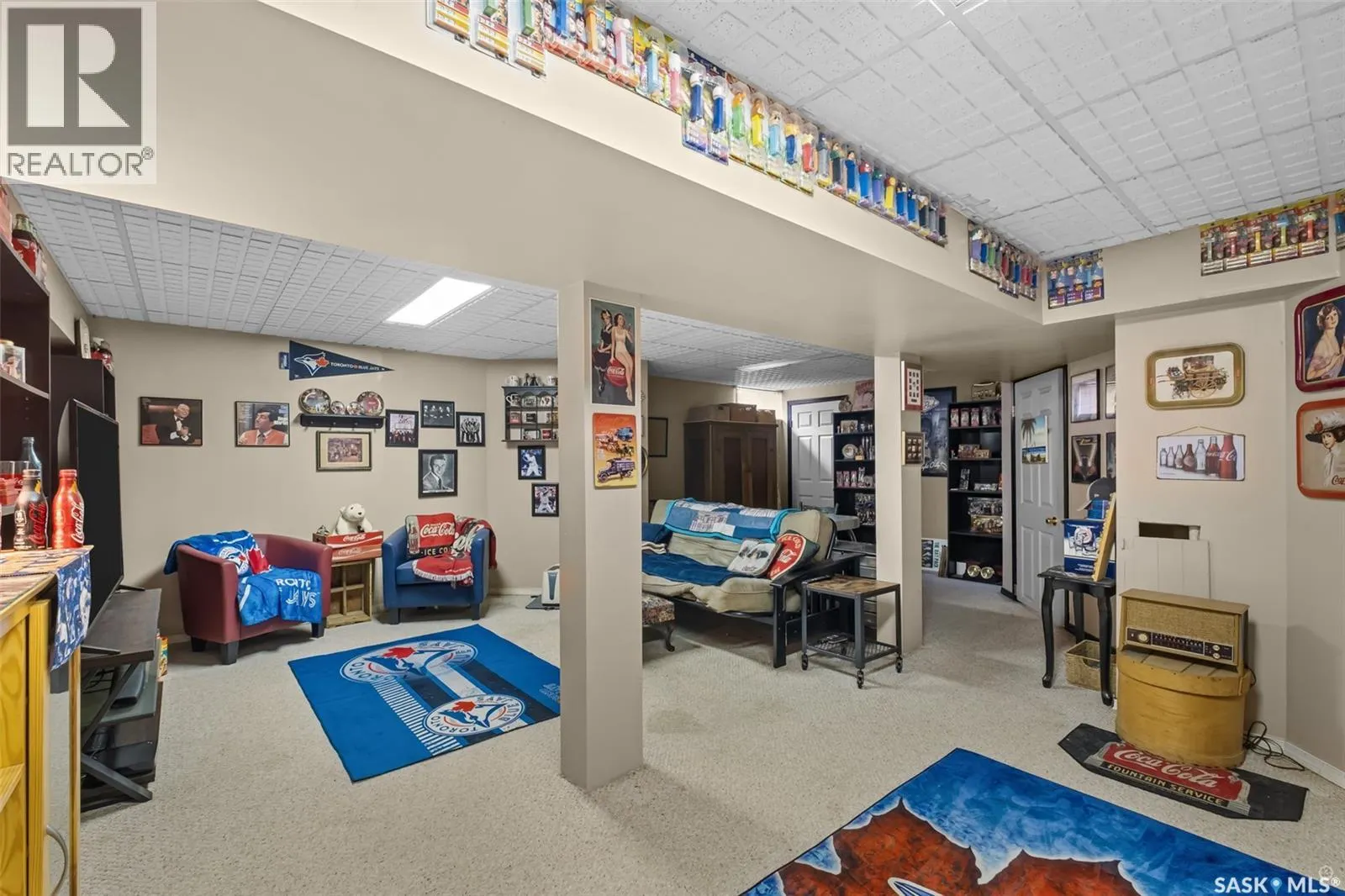512 12th STREET W