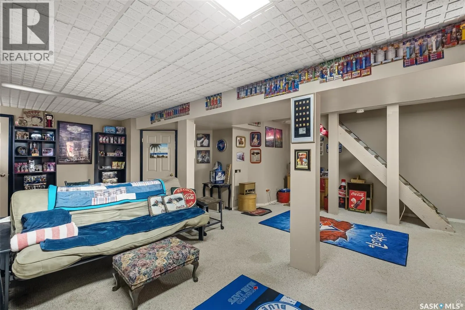 512 12th STREET W