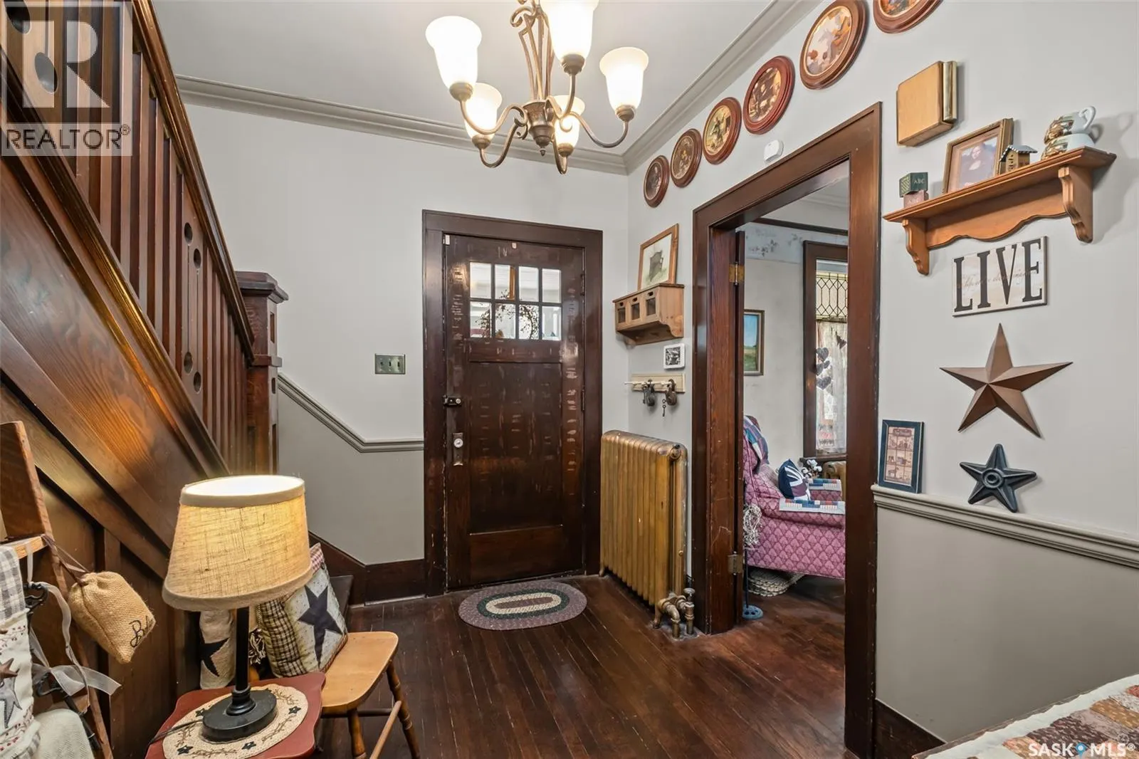 512 12th STREET W