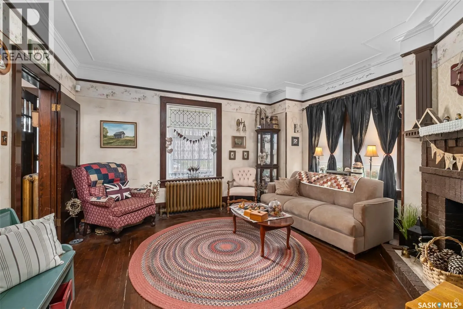 512 12th STREET W