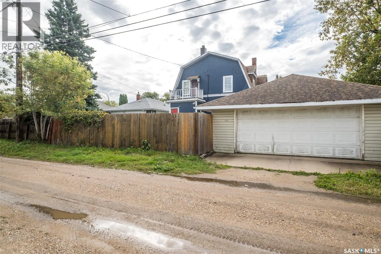 512 12th STREET W