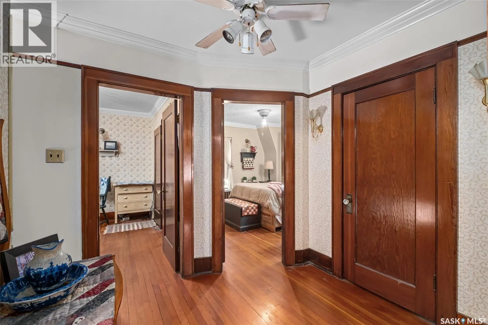 512 12th STREET W