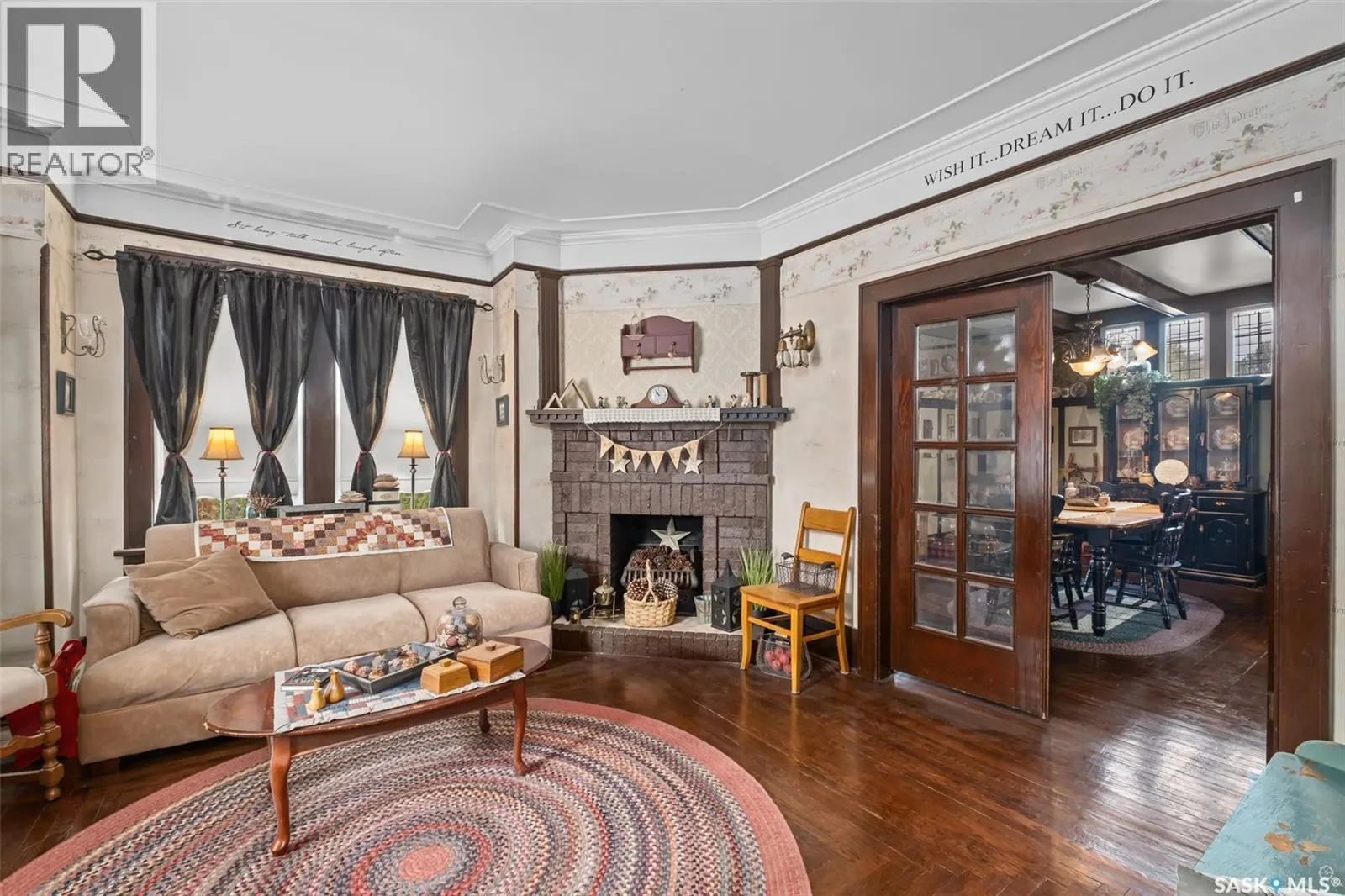 512 12th STREET W