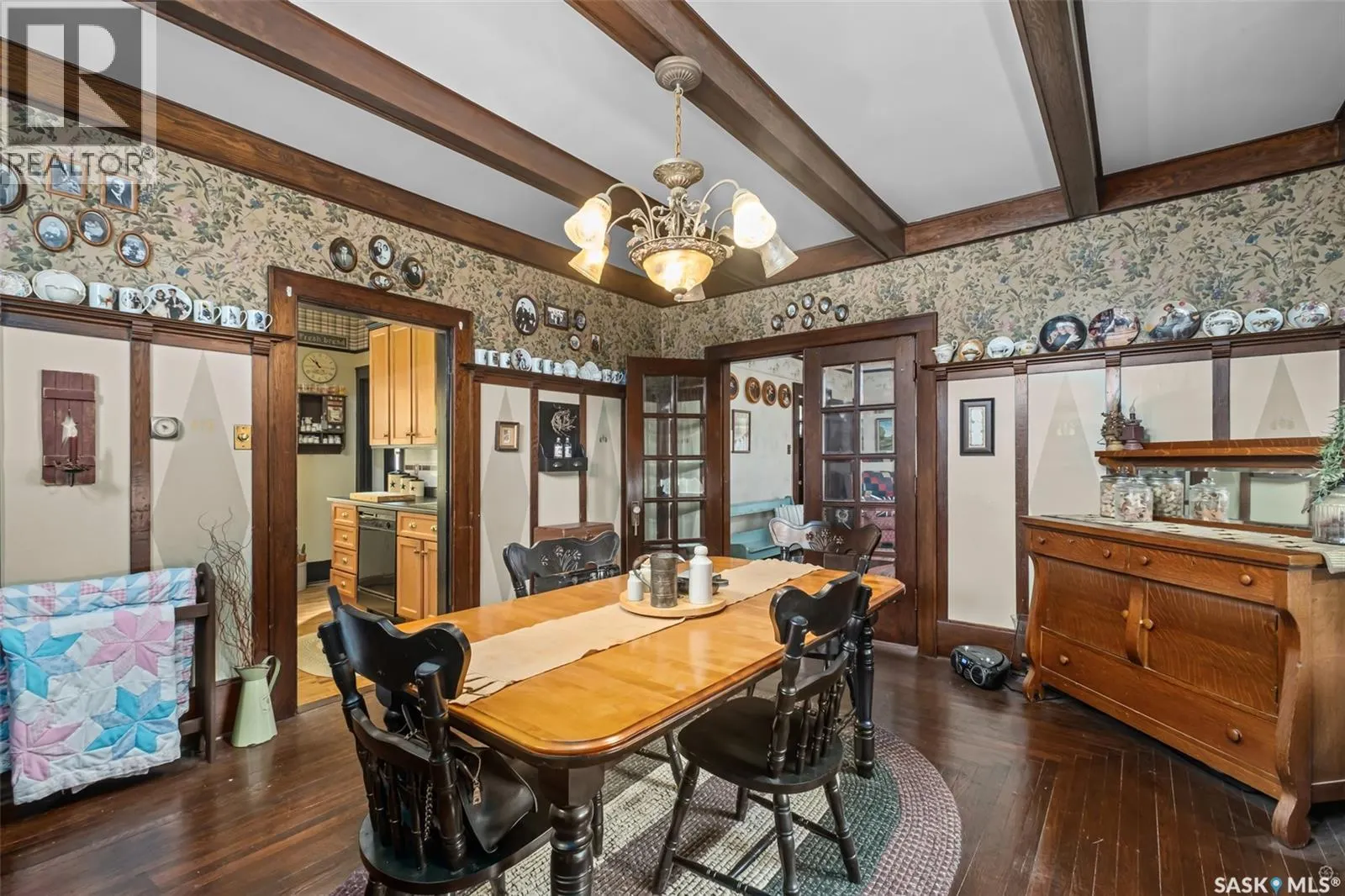 512 12th STREET W