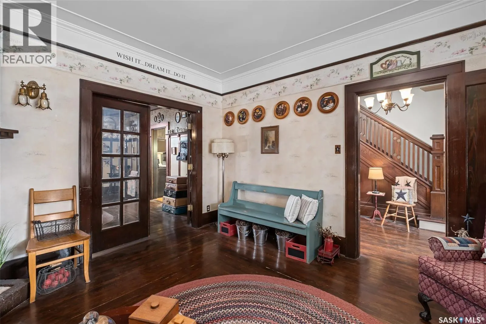 512 12th STREET W