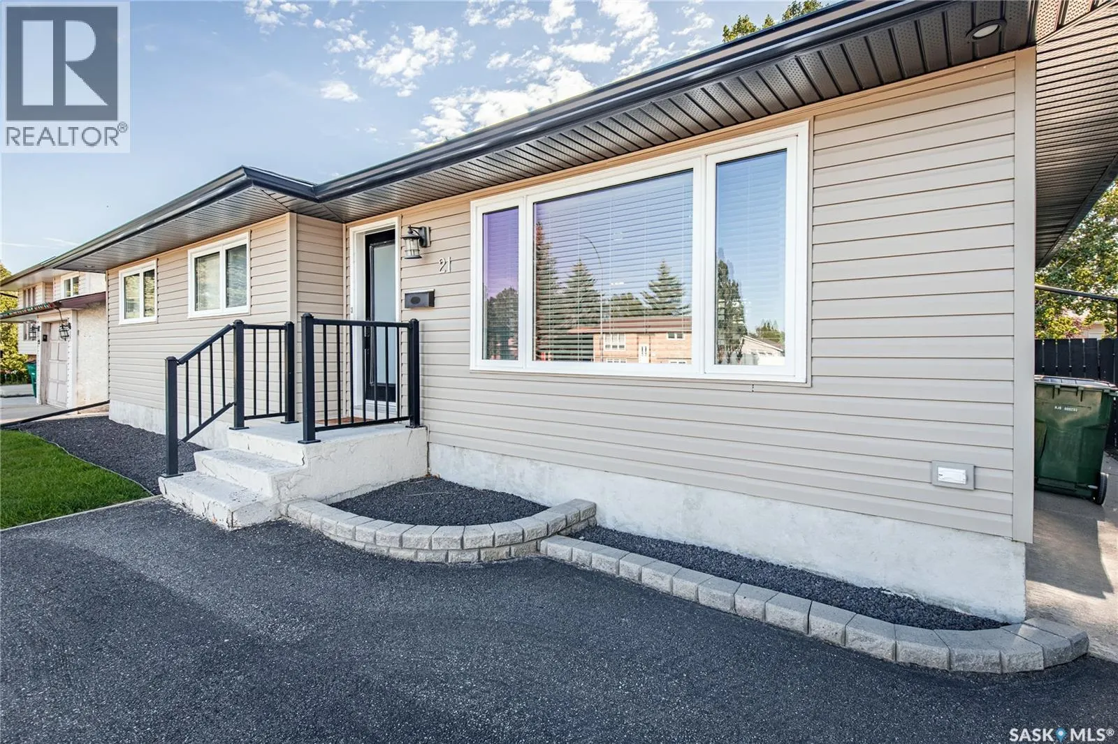 21 Blue Sage DRIVE