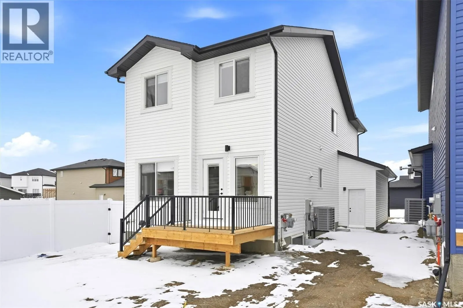 563 Cockcroft COURT