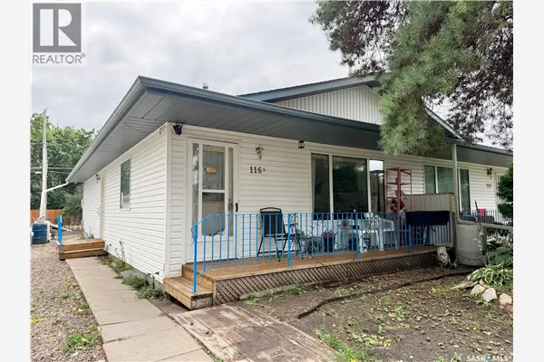 116A 1st STREET E