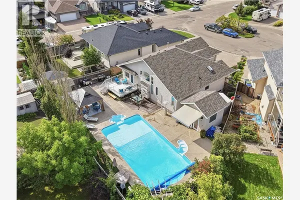 522 Bellmont BAY