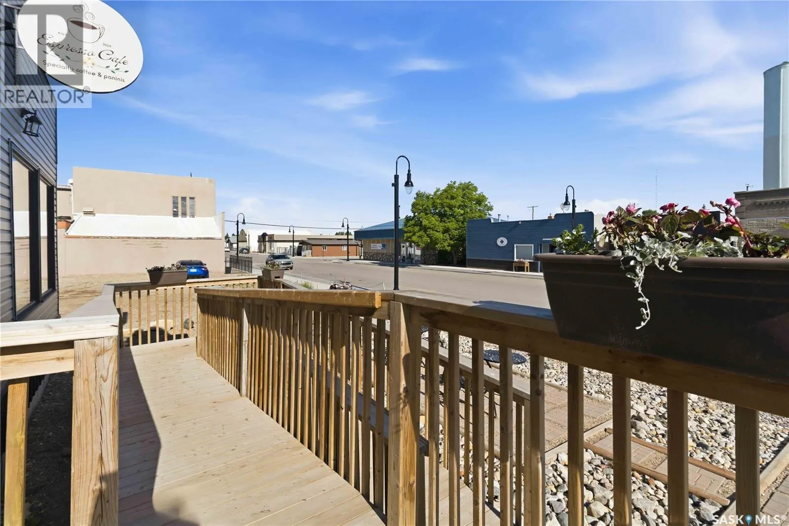 119 1st STREET S