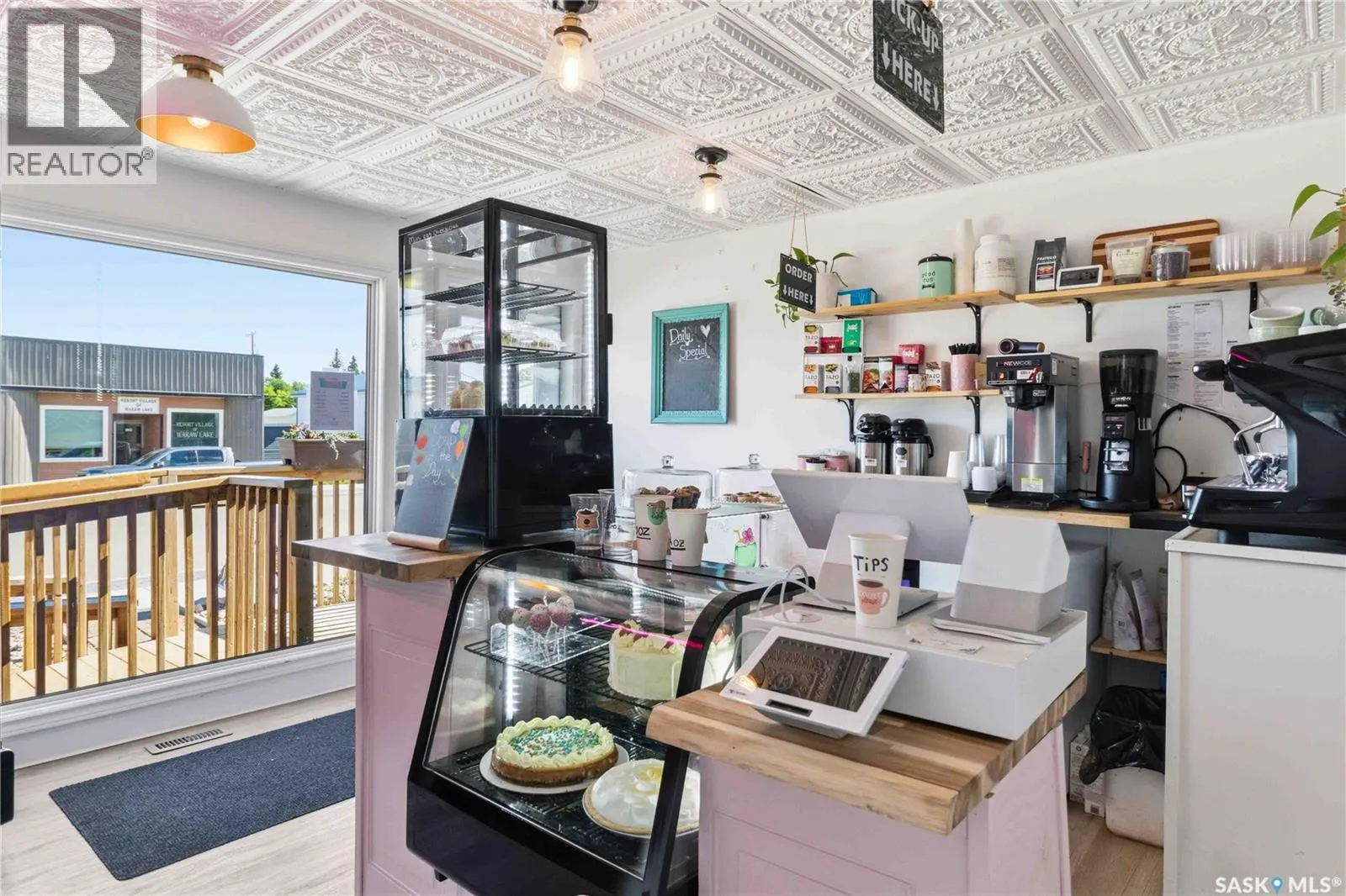 119 1st STREET S