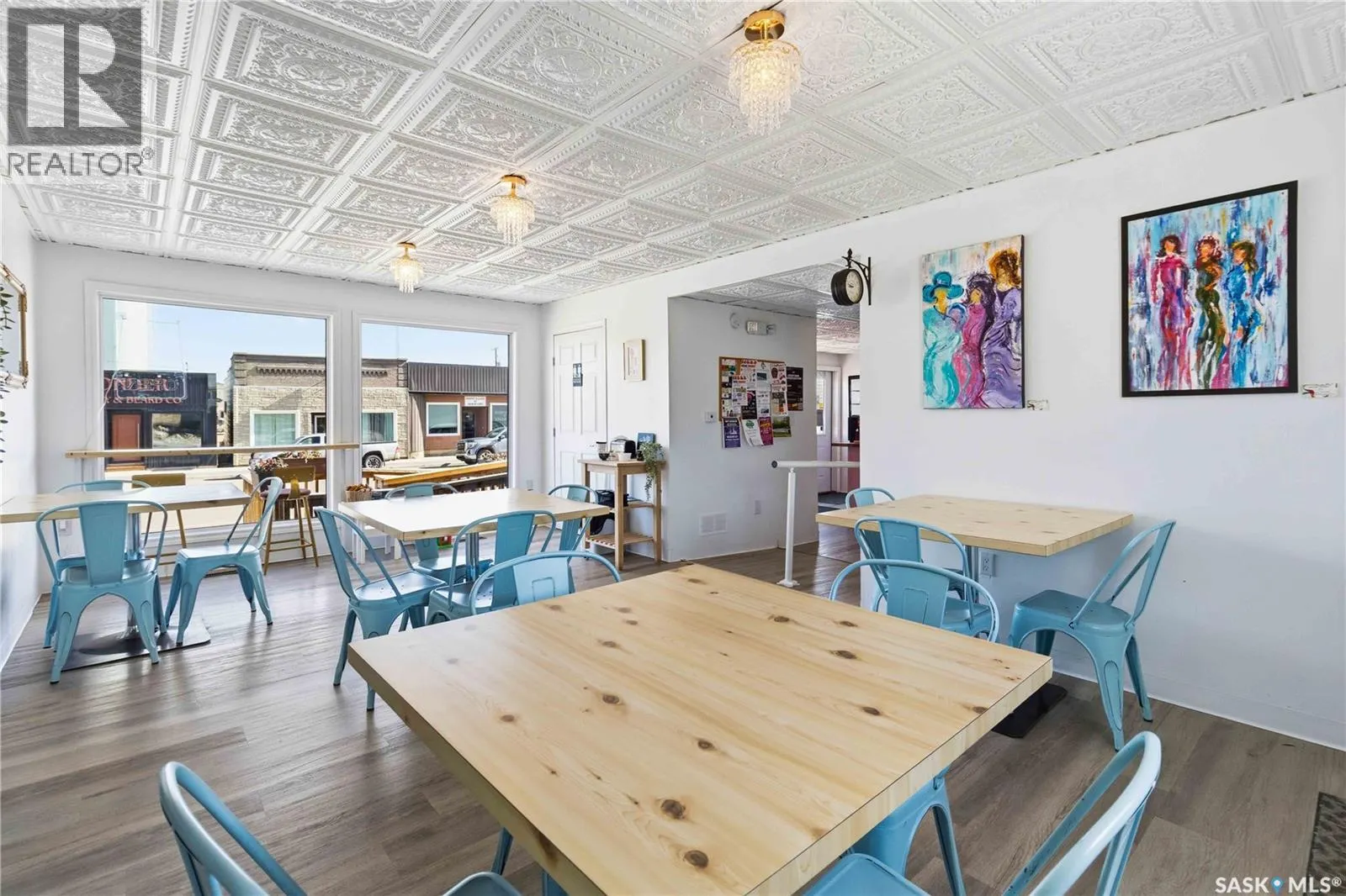 119 1st STREET S