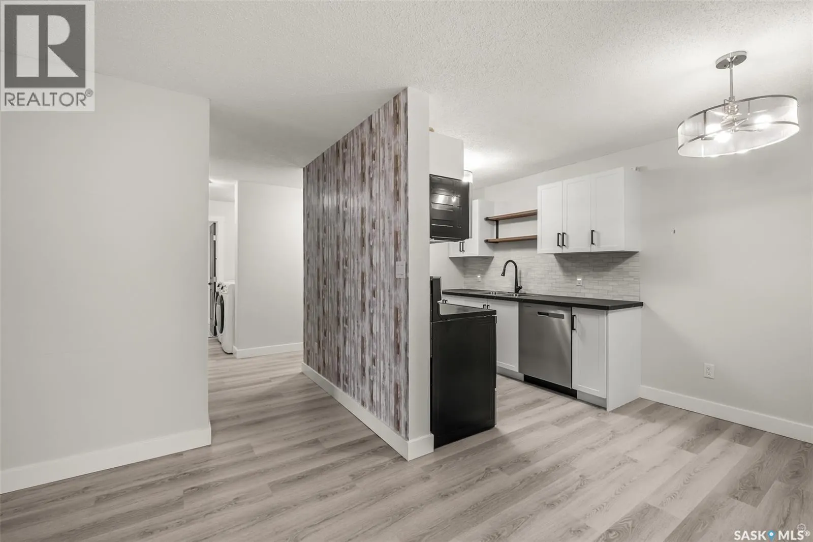 513 1580 Olive Diefenbaker DRIVE