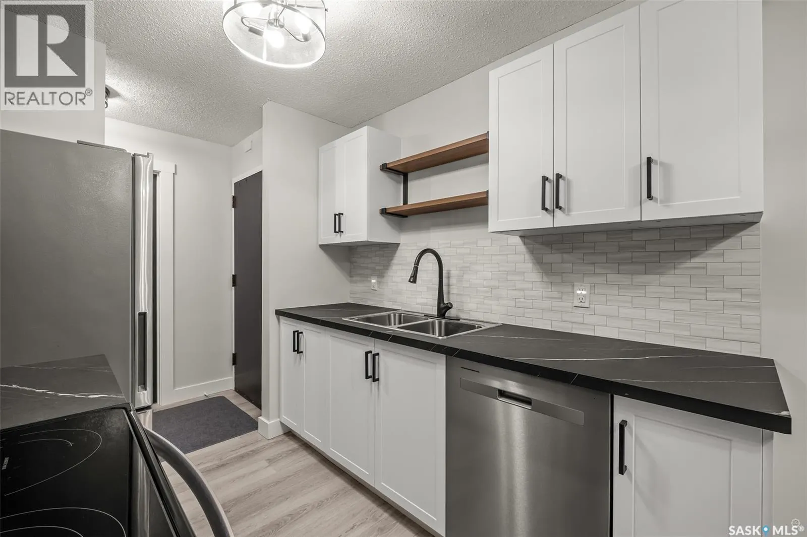 513 1580 Olive Diefenbaker DRIVE