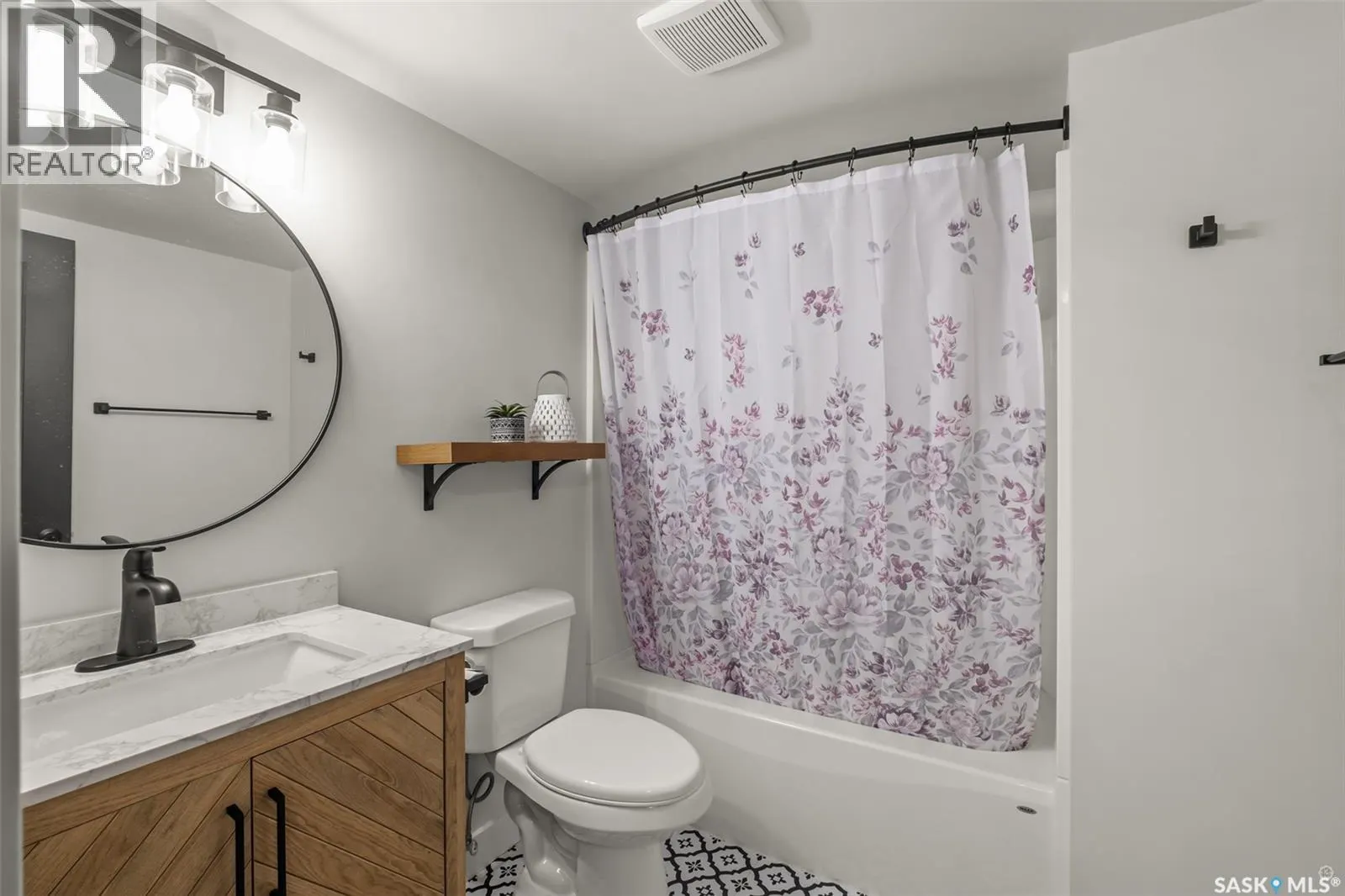 513 1580 Olive Diefenbaker DRIVE