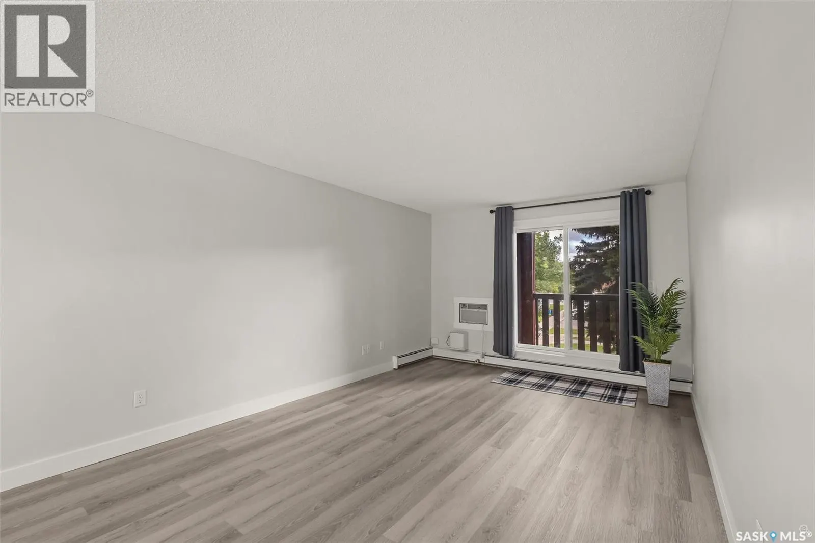 513 1580 Olive Diefenbaker DRIVE