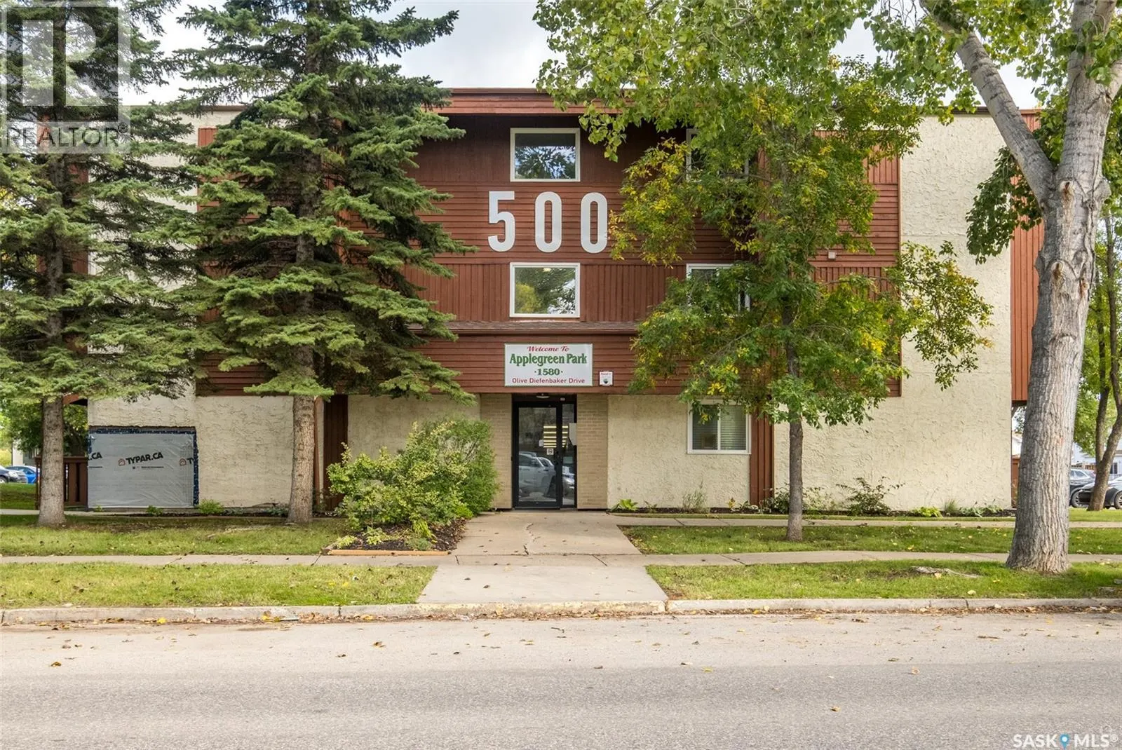 513 1580 Olive Diefenbaker DRIVE