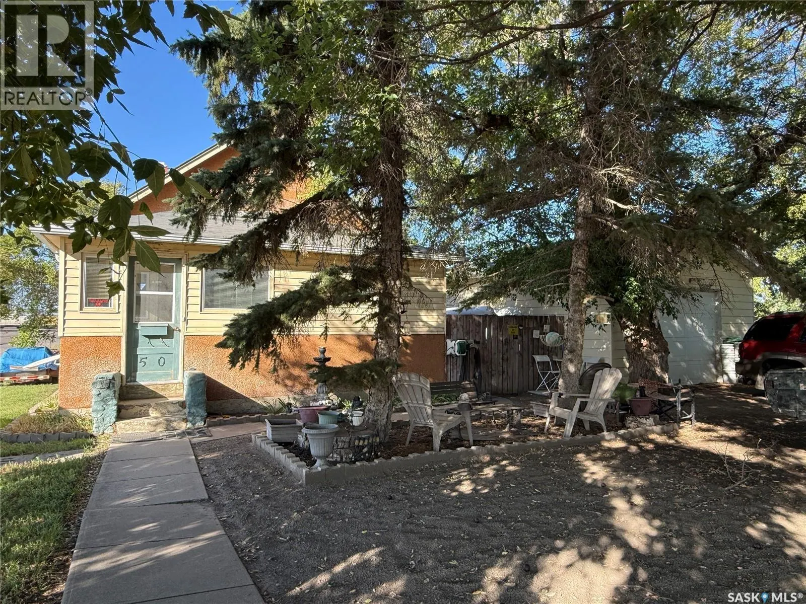 580 Maple STREET W