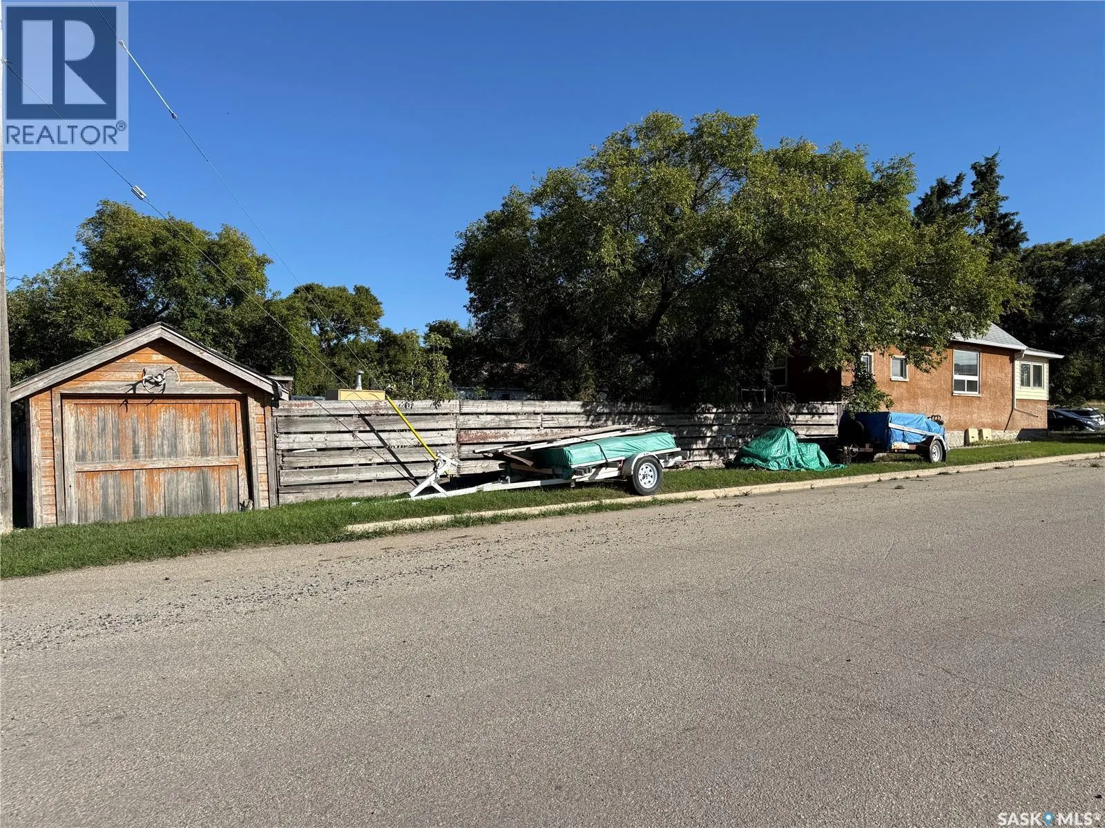 580 Maple STREET W