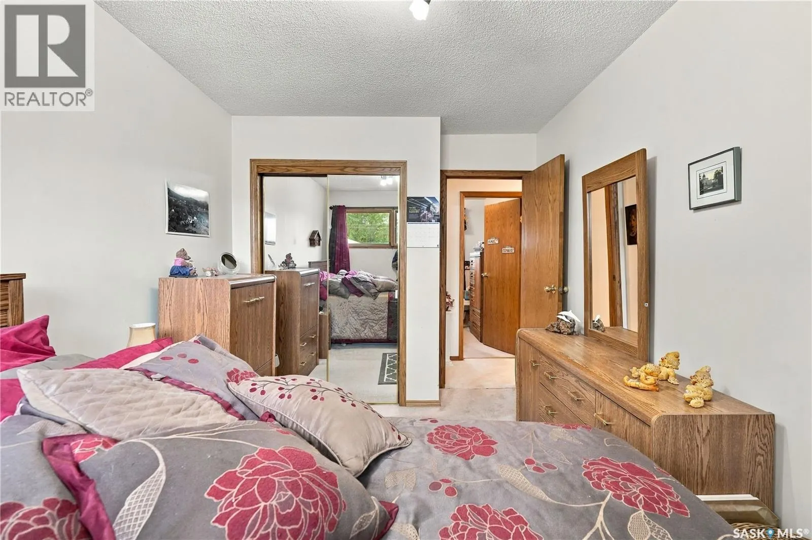 1015 Simcoe STREET