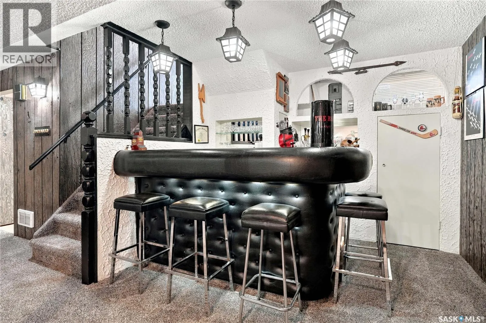 1015 Simcoe STREET