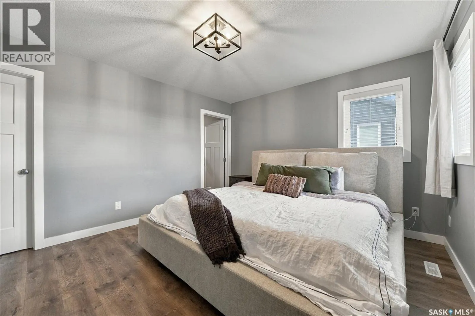 311 Dagnone CRESCENT