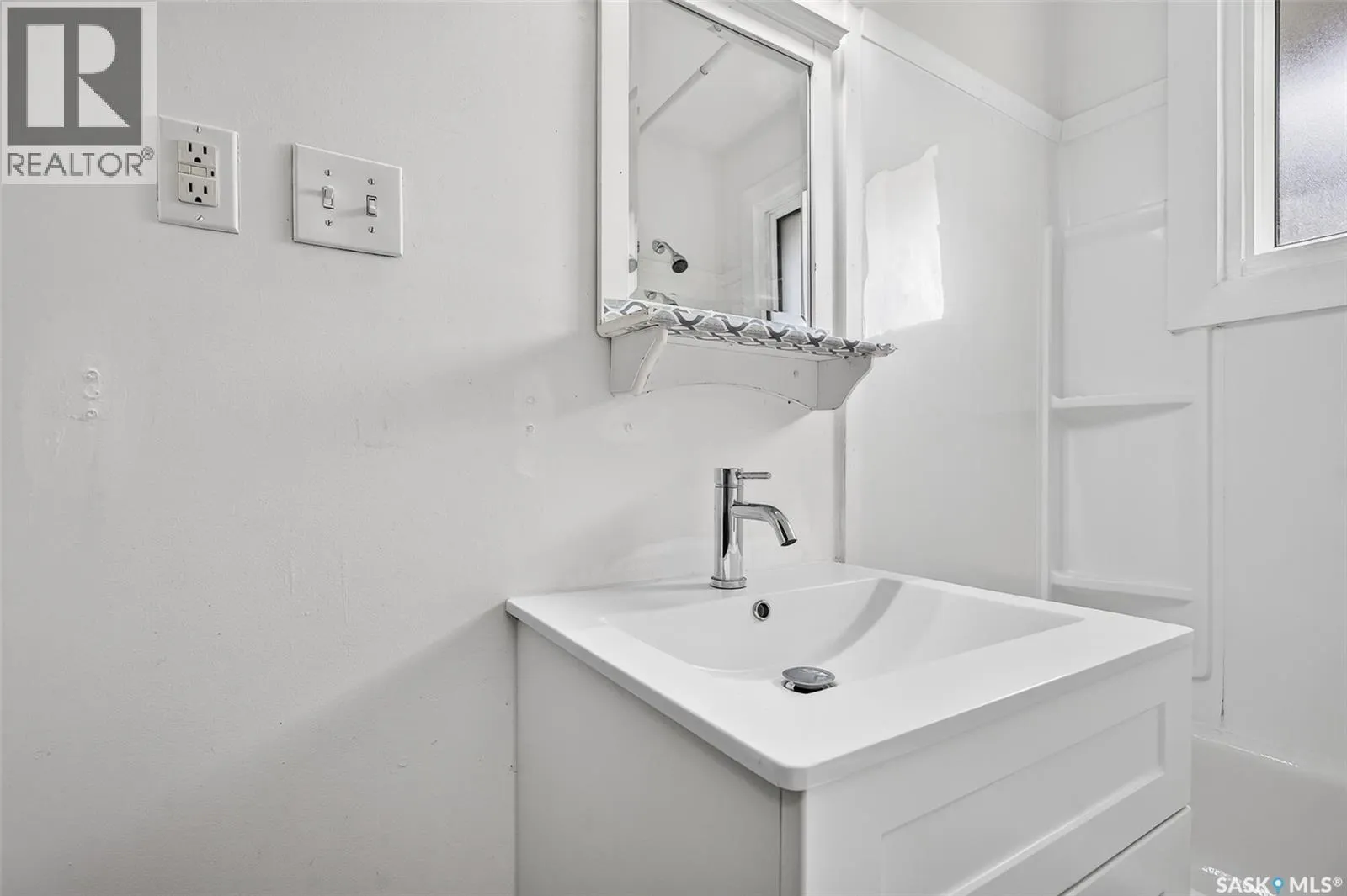 1023 Coteau STREET W