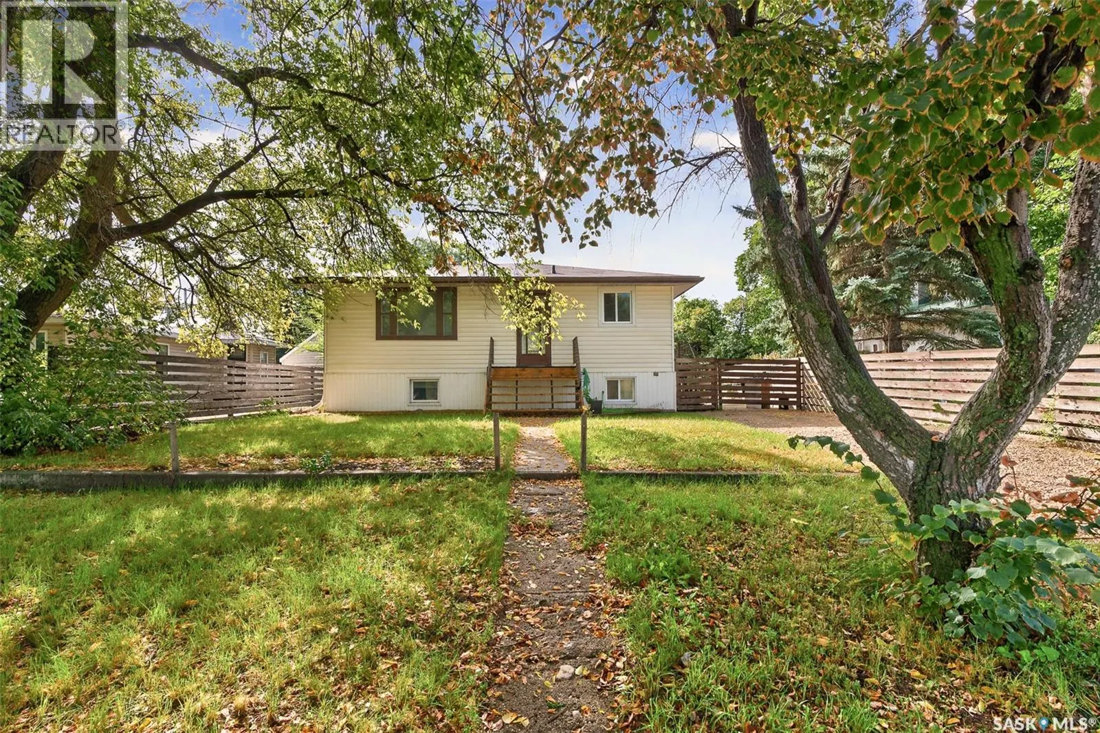 1023 Coteau STREET W