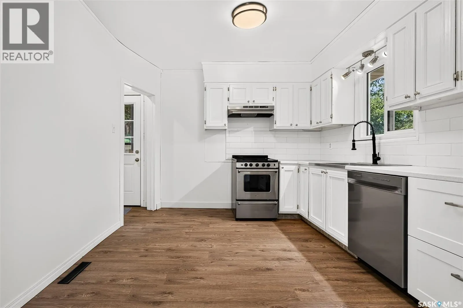 1023 Coteau STREET W