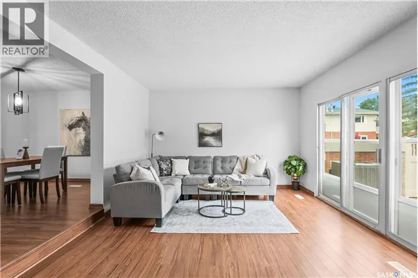 156 Plainsview DRIVE