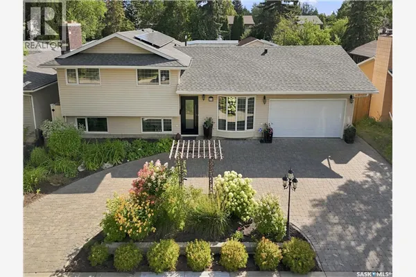 273 Carleton DRIVE