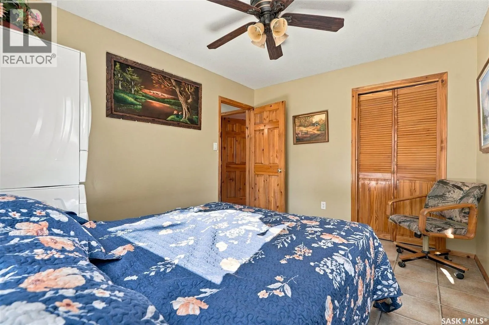 8 Lakeview DRIVE