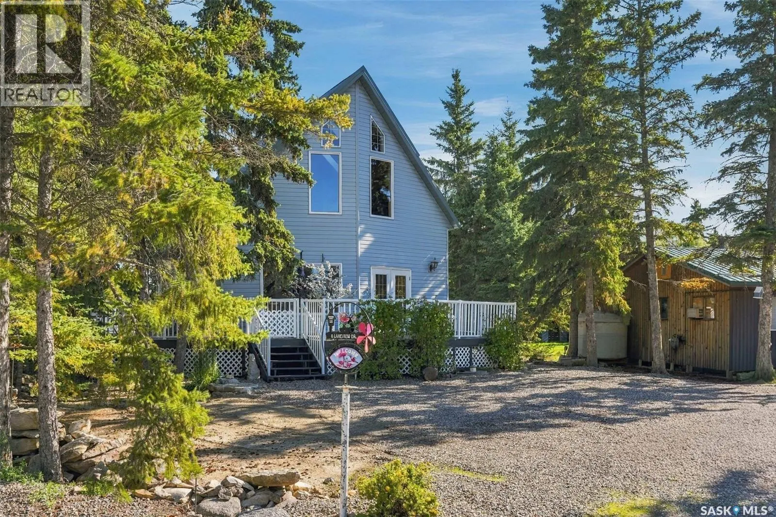 8 Lakeview DRIVE