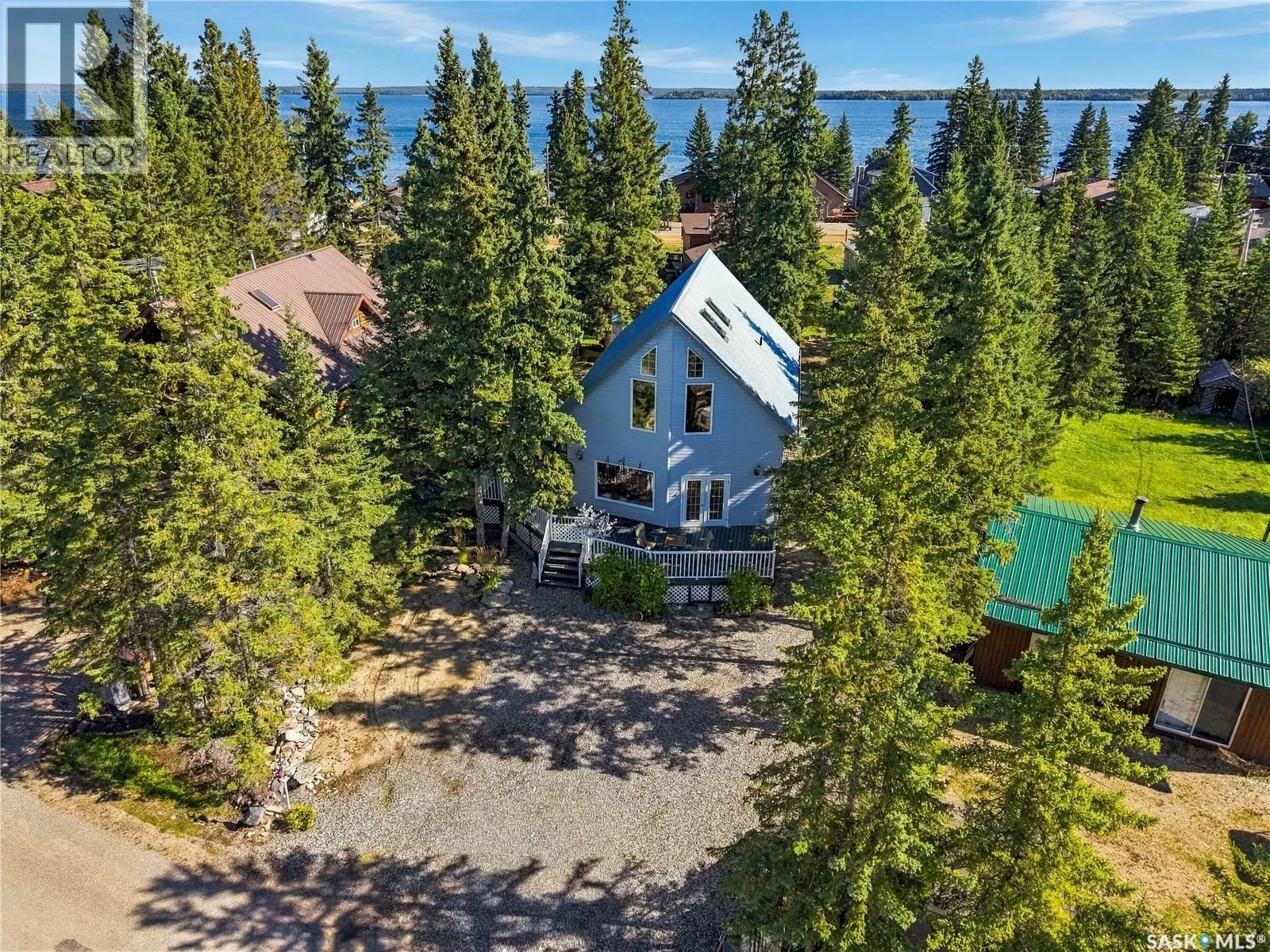 8 Lakeview DRIVE