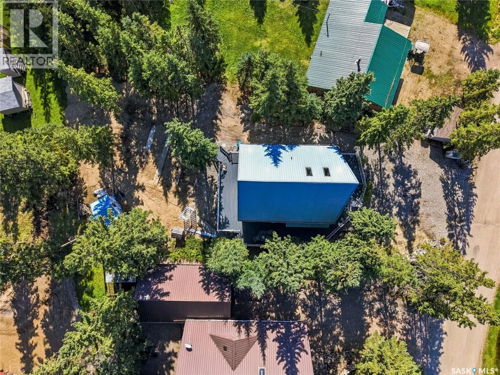 8 Lakeview DRIVE