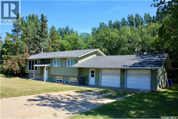 Double G Ranch, 80 Acres close to Clavet