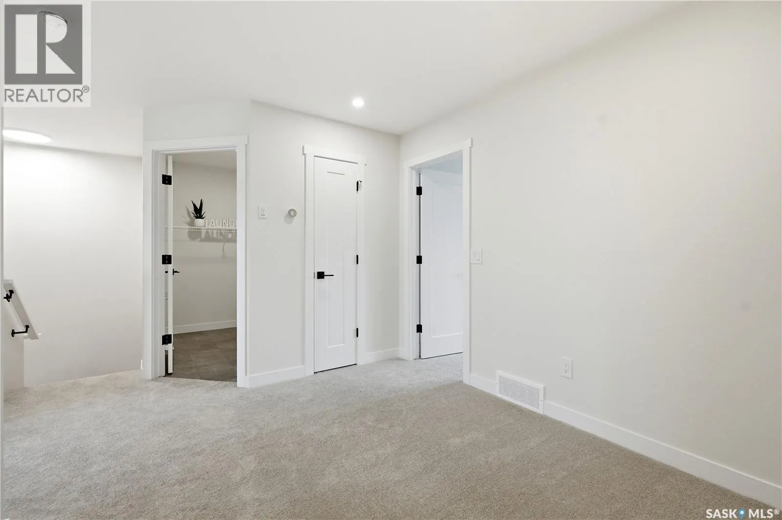 130 155 McFaull WAY