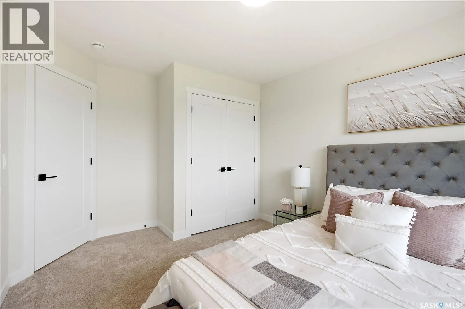 130 155 McFaull WAY
