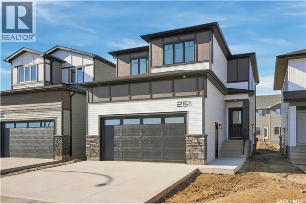251 Doran WAY